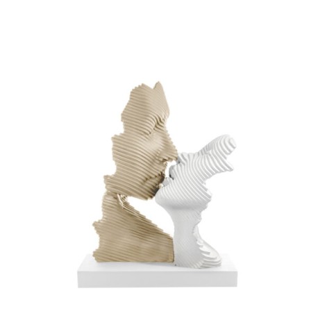 Bomboniera Bongelli Scultura Coppia Sposi Bacio Stilizzato Nocciola e Bianco  Con Box