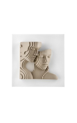 Bomboniera Bongelli Scultura Quadretto Coppia Sposi Stilizzata Nocciola  Base Bianca Con Box