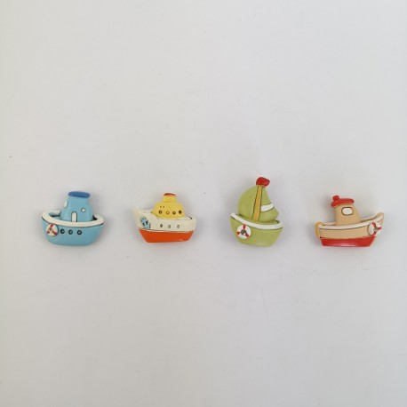 Barchette in Resina Colorata Tema Marino Con Magnete 4 Ass.