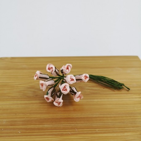 Mazzetto da 10 Rose in Carta Accessorio Decorativo
