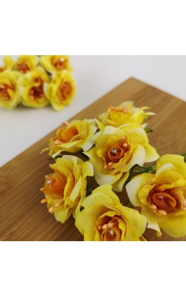 Mazzetto da 6 Rose Gialle con Puntoluce Accessorio Decorativo